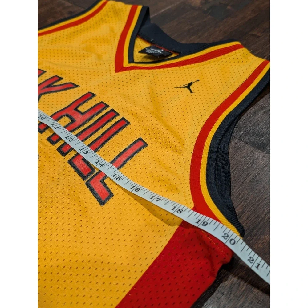 Vintage Oak Hill Carmello Anthony #22 Large‎ Basketball Jordan Jersey 2002